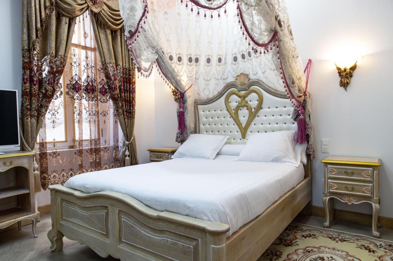 Studio Romantique Maison De L'Eglise Du Couvent Нарбонна Экстерьер фото