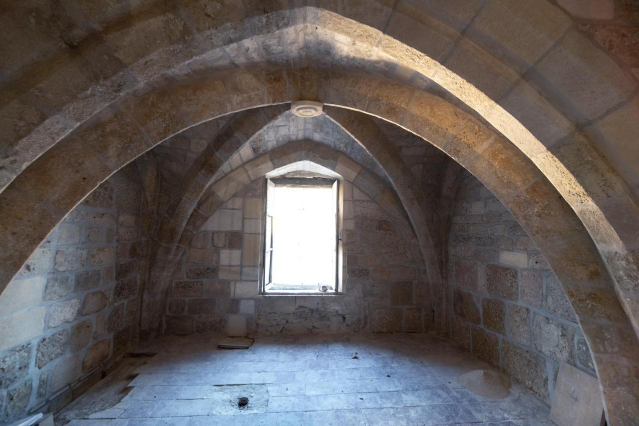 Studio Romantique Maison De L'Eglise Du Couvent Нарбонна Экстерьер фото